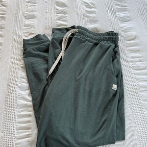Vuori Performance Joggers
